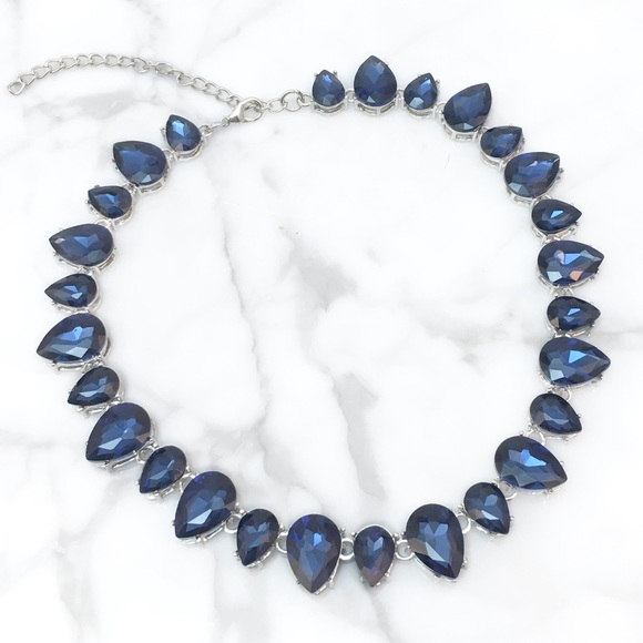 Elegant Navy Blue Crystal Statement Necklace  y1 - Picture 5 of 7